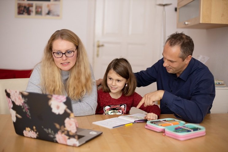A Parent’s Guide to Helping a Teenager Explore Technology